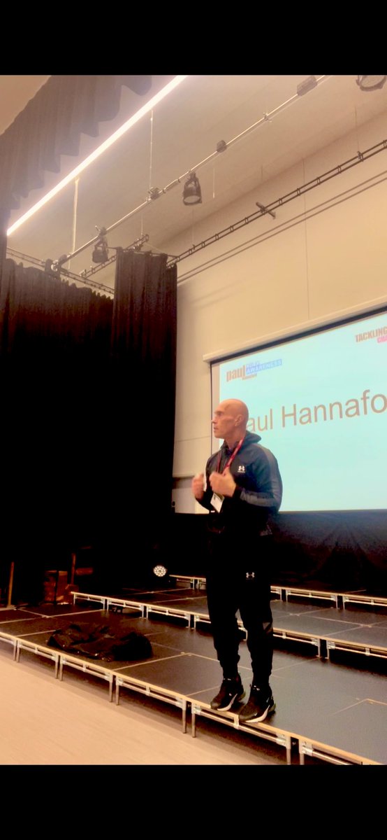paulhannaford's tweet image. Heathside Walton on Thames school this morning letting these year 8 👫 students know if they make the same decisions I made as a teenager every second of their schooling would of meant nothing ! Well done 👏 their safeguarding SLT team #wecare ❤️😊🙏🏻