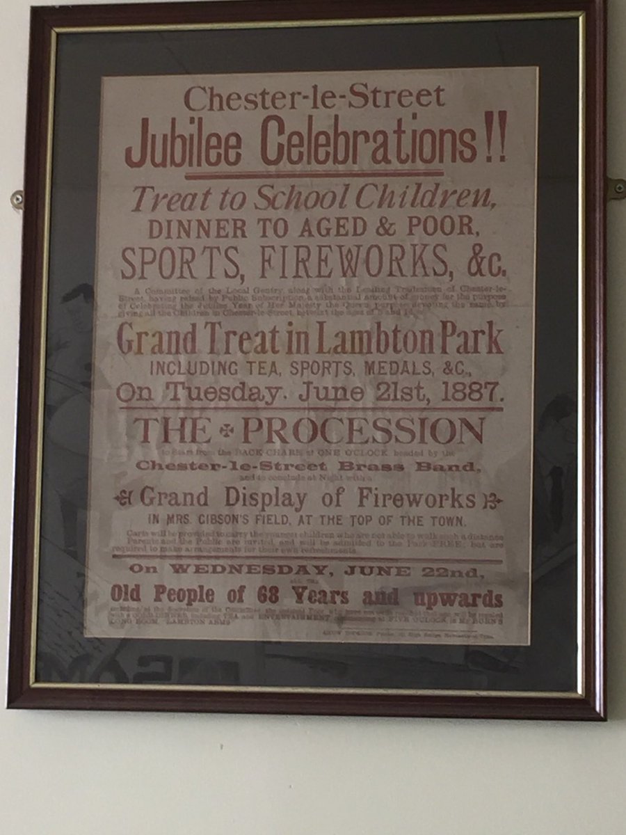 HistoryMan1794's tweet photo. Chester le Street celebrates the Queen’s golden jubilee. https://t.co/KD1Ycou2Qy