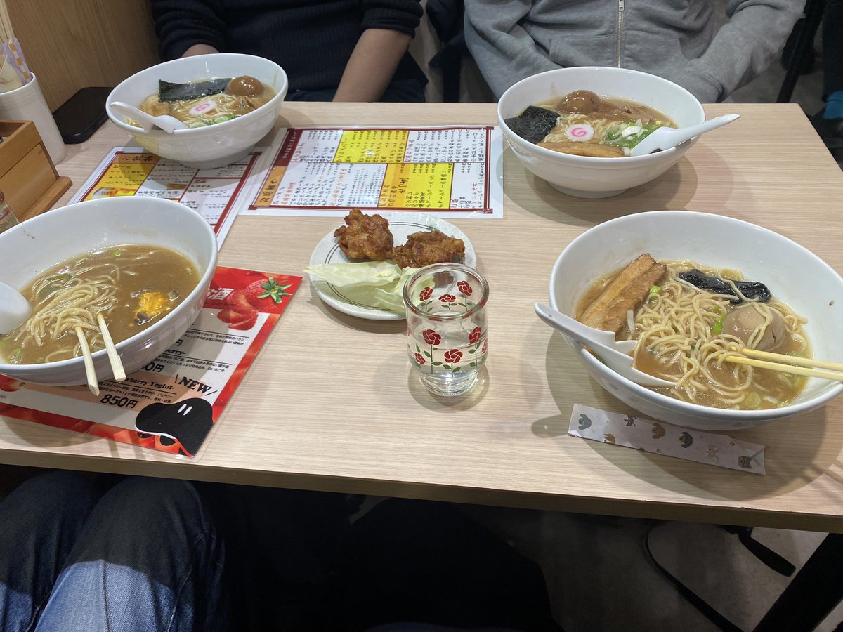 野川の側 tweet media