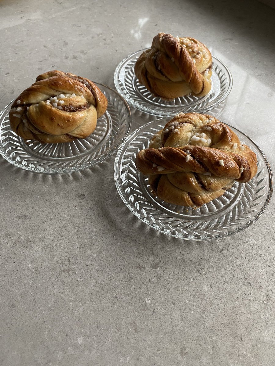 Dirk De Vries tweet media