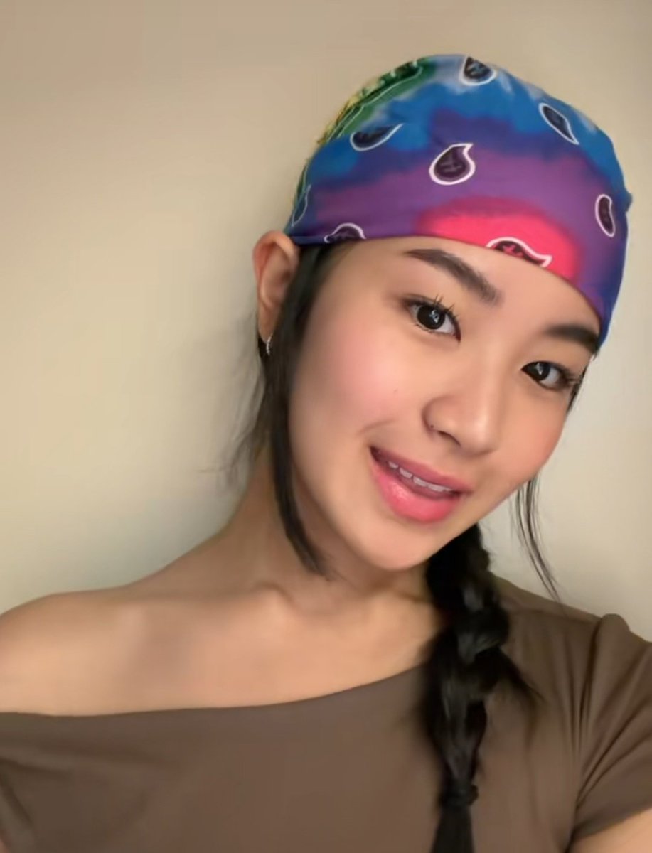 AJSHXHDHSCKCK WEAKNESS KO TALAGA KAPAG NAKA BANDANA SI CAP 😭 cap just once chance please tas ako nang bahala mag move on 🧎🏻‍♀️😭

#CapriceCayetano