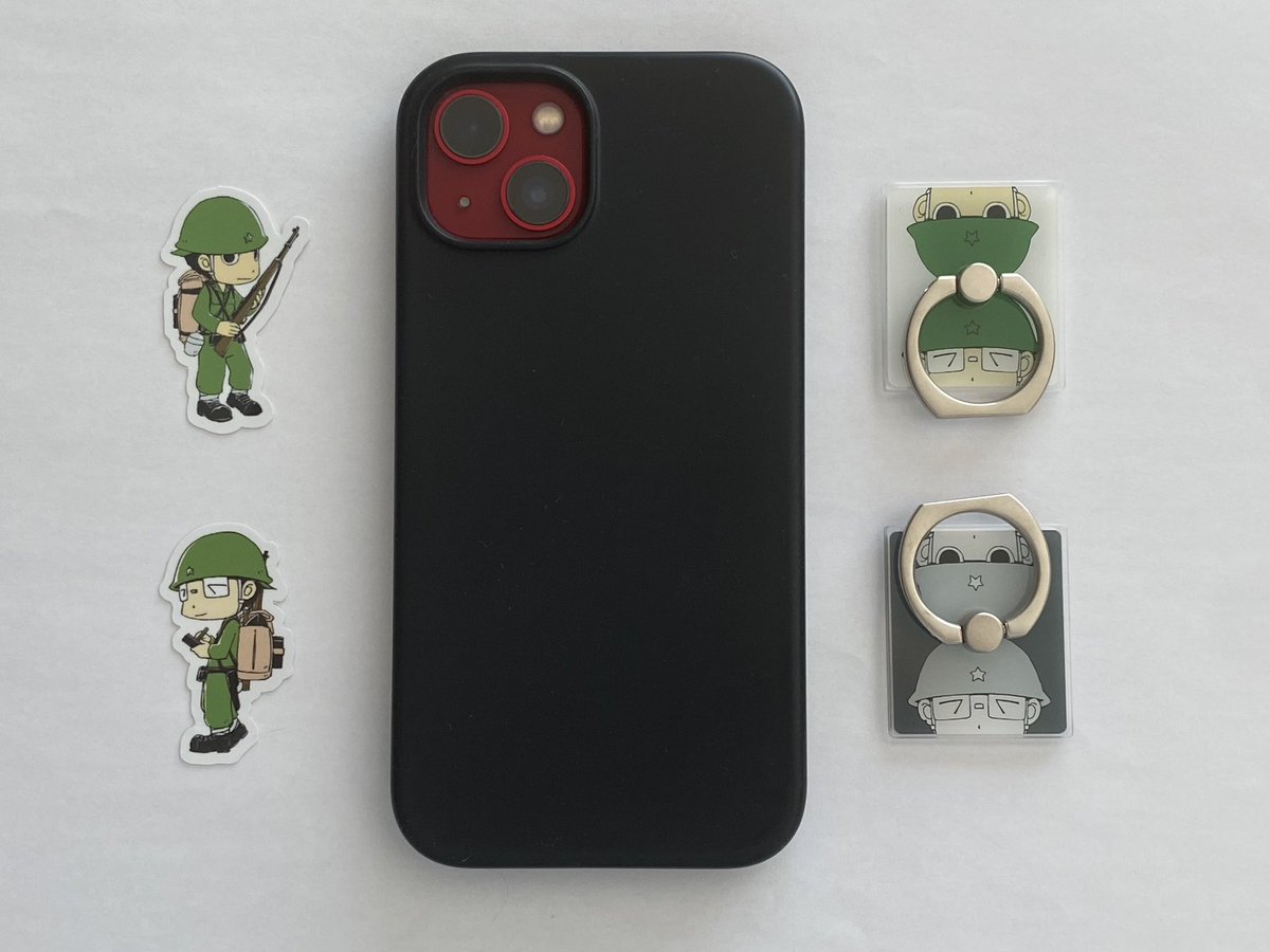 144takeda's tweet photo. スマホリングはすべて新規イラストの7種で、それぞれカラーとモノクロがあるため14種

スマホステッカーはアクリルスタンドのイラストと同じキャラが15種、スマホステッカーでグッズ初登場のキャラが小山、竹野内、加藤、生島の4種で計19種

どちらも受注生産品のため品切れはありません https://t.co/cSCmb4vGiv