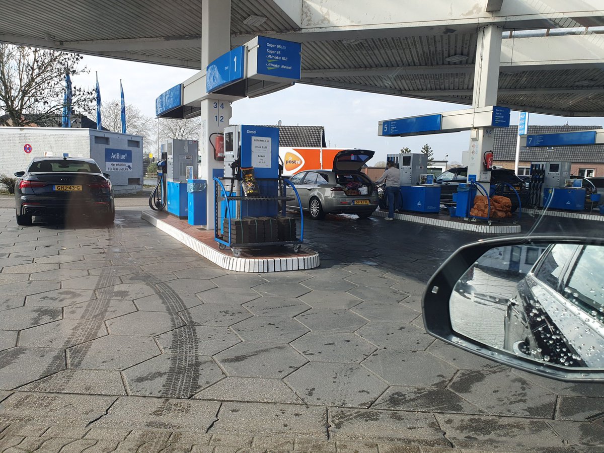 René Dercksen tweet media