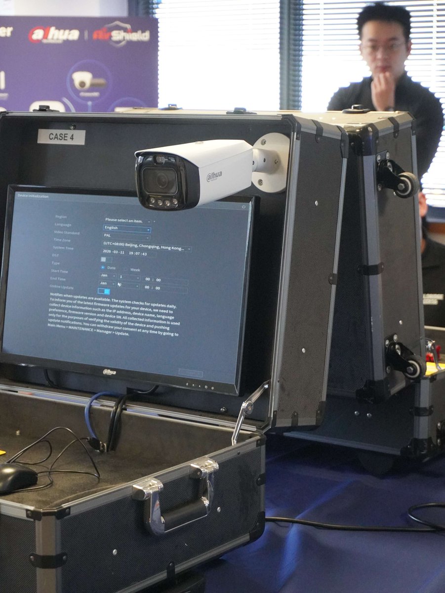 AldridgeSec's tweet image. We've got Dahua UK &amp;amp; Ireland in again today, this time at our Birmingham HQ, with another group off access control proffessionals talking about their Airshield, Entry and CCTV systems.

#CCTV #AccessControl