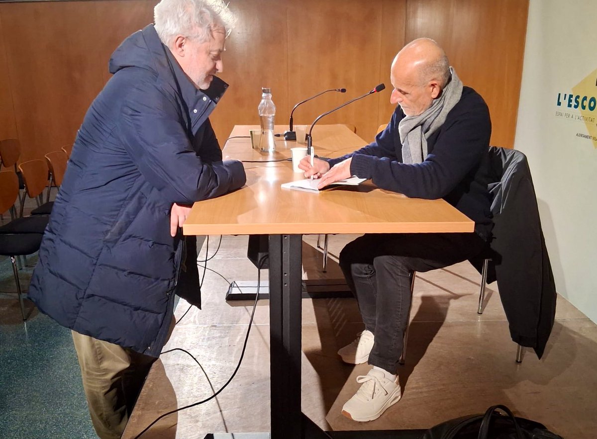 Ahir vaig assistir a la presentació del llibre L’eclipsi del segle, escrit per <a href="/estelsiplanetes/">Joan Anton Català Amigó</a>
Molt recomanable, serà un  esdeveniment únic! Va transmetre que cal planificar, no improvisar, repartir-nos pel territori i gaudir de la totalitat, moment de molta emoció i inoblidable