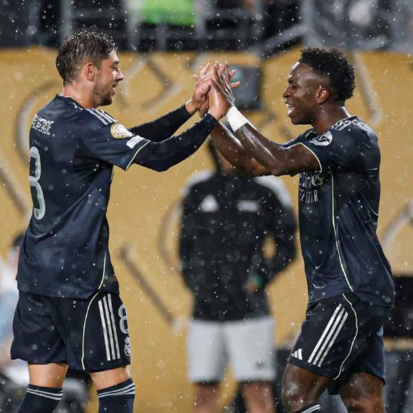 Ⓔ𝔈🇦🇱 tweet media