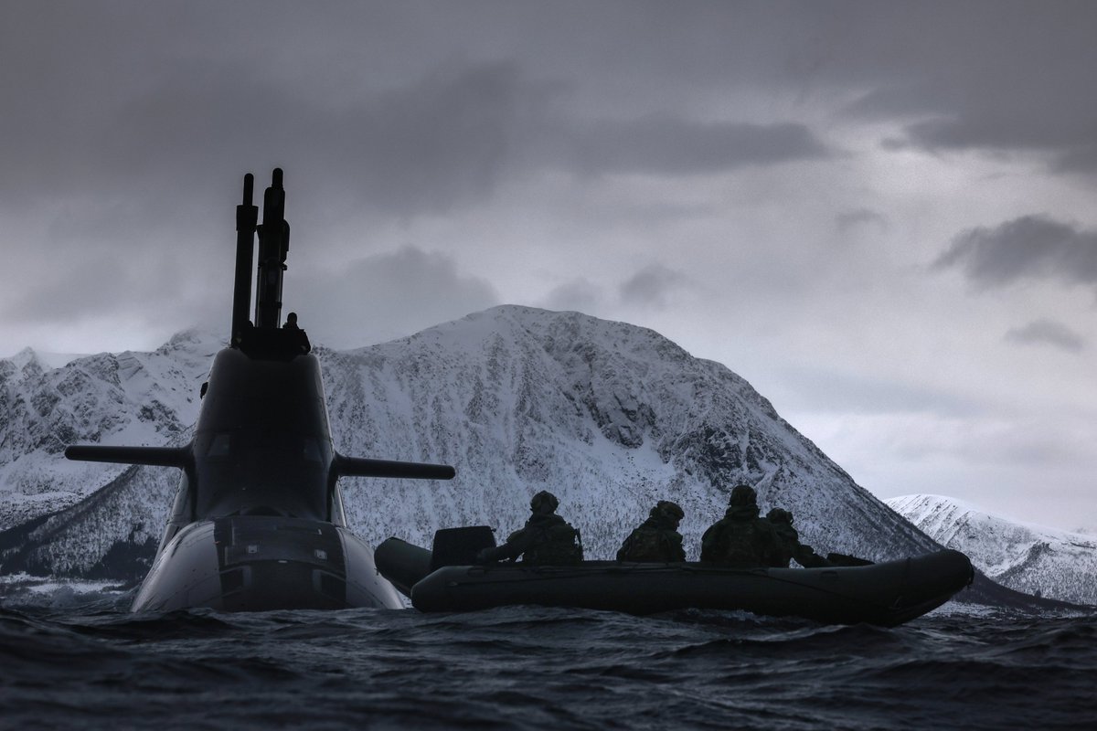 Royal Marines tweet media