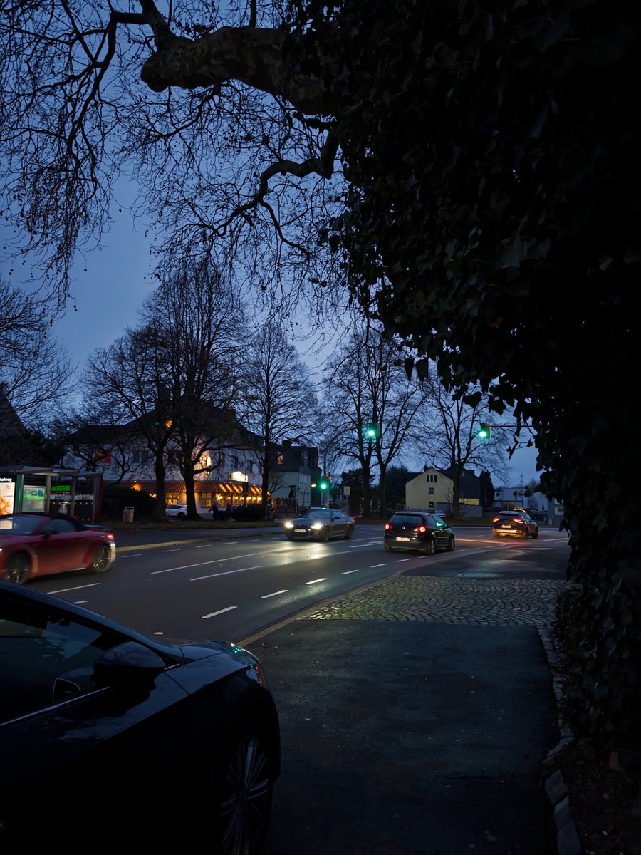 snemanım tweet media