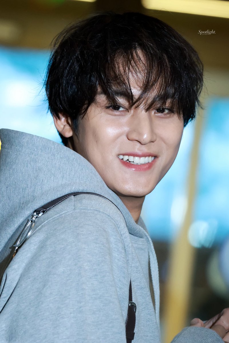 𝘚𝘱𝘰𝘵𝘭𝘪𝘨𝘩𝘵 tweet media