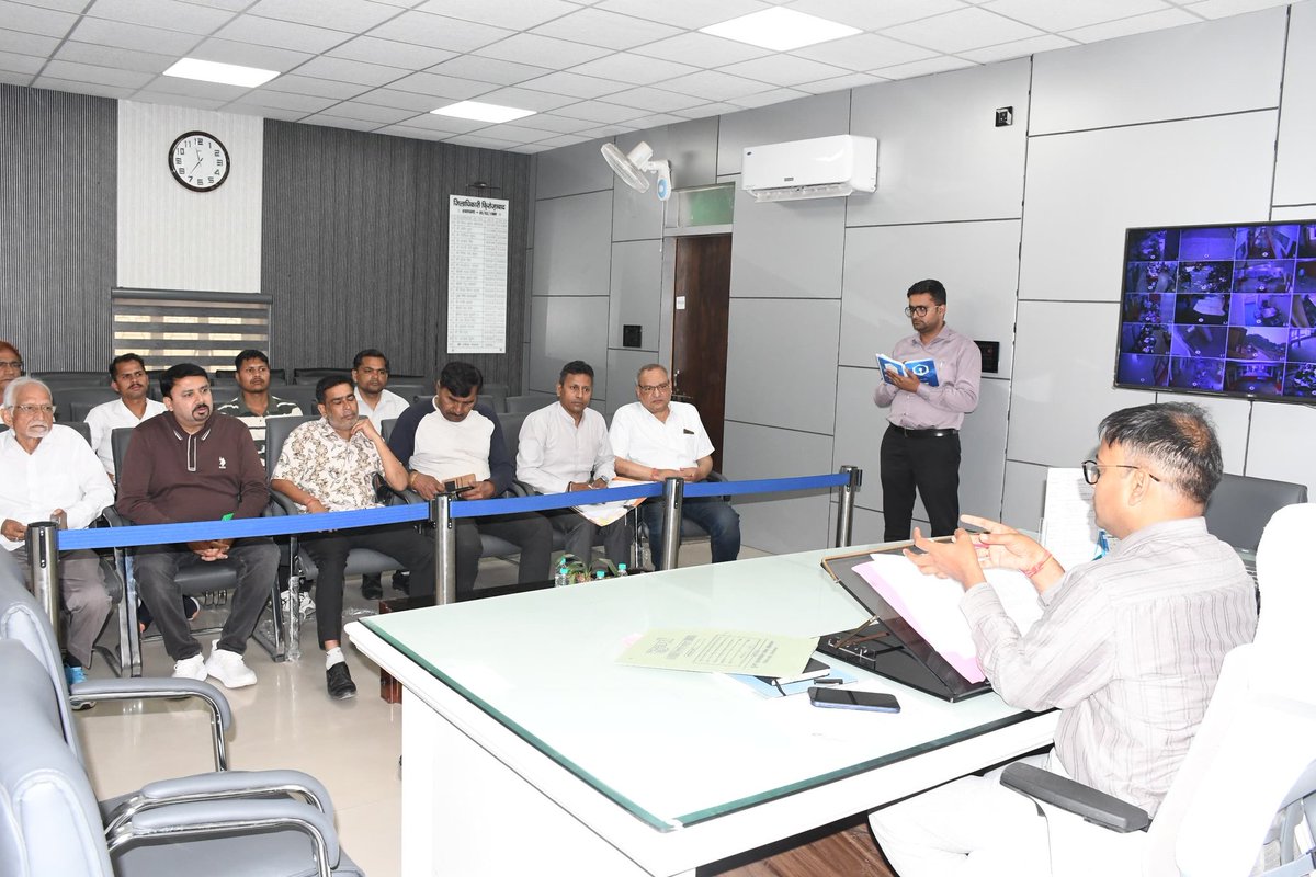 DM Firozabad tweet media