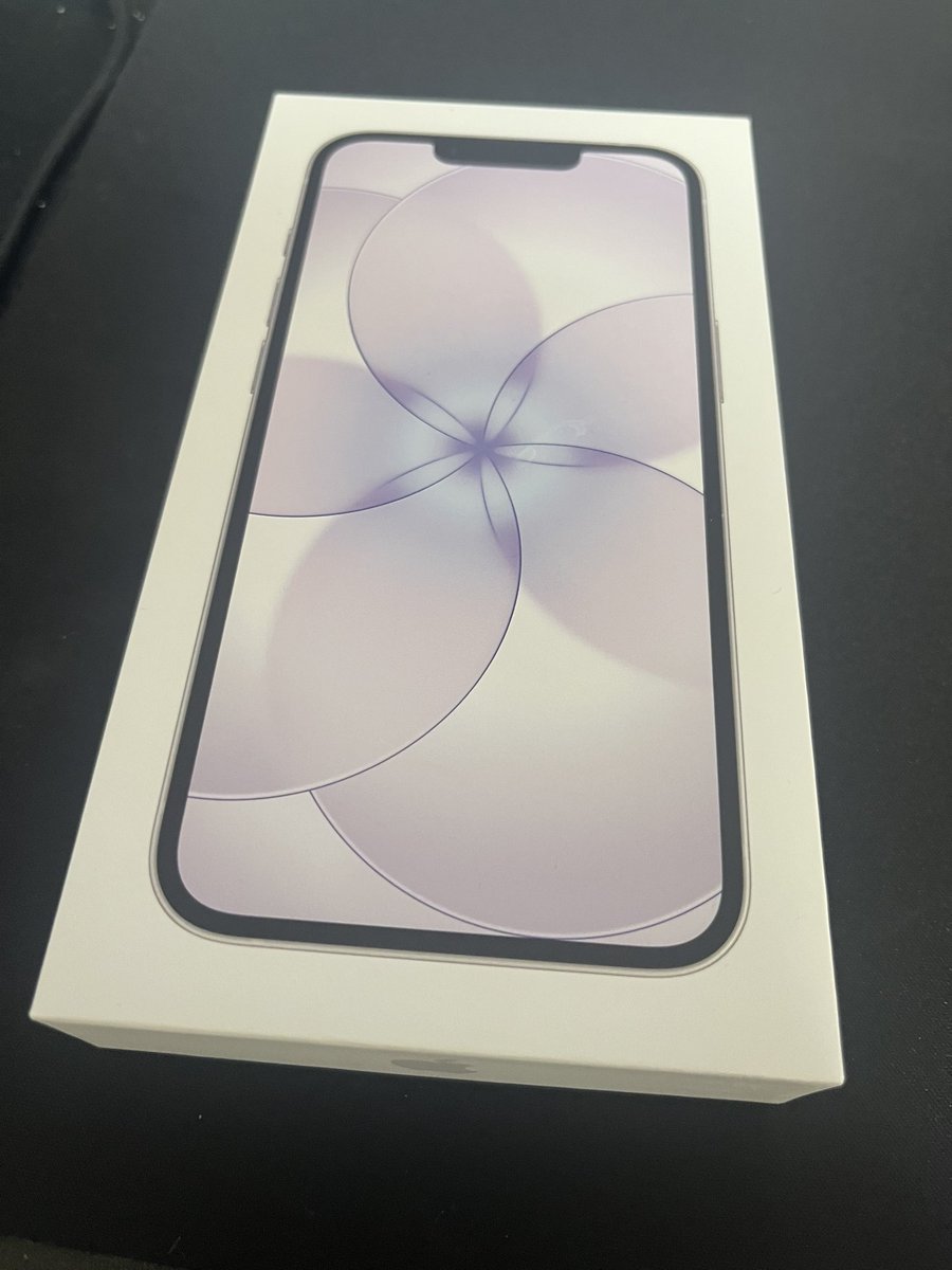 F11511S's tweet photo. iphone17eやったー！ https://t.co/a5MLg73tAR