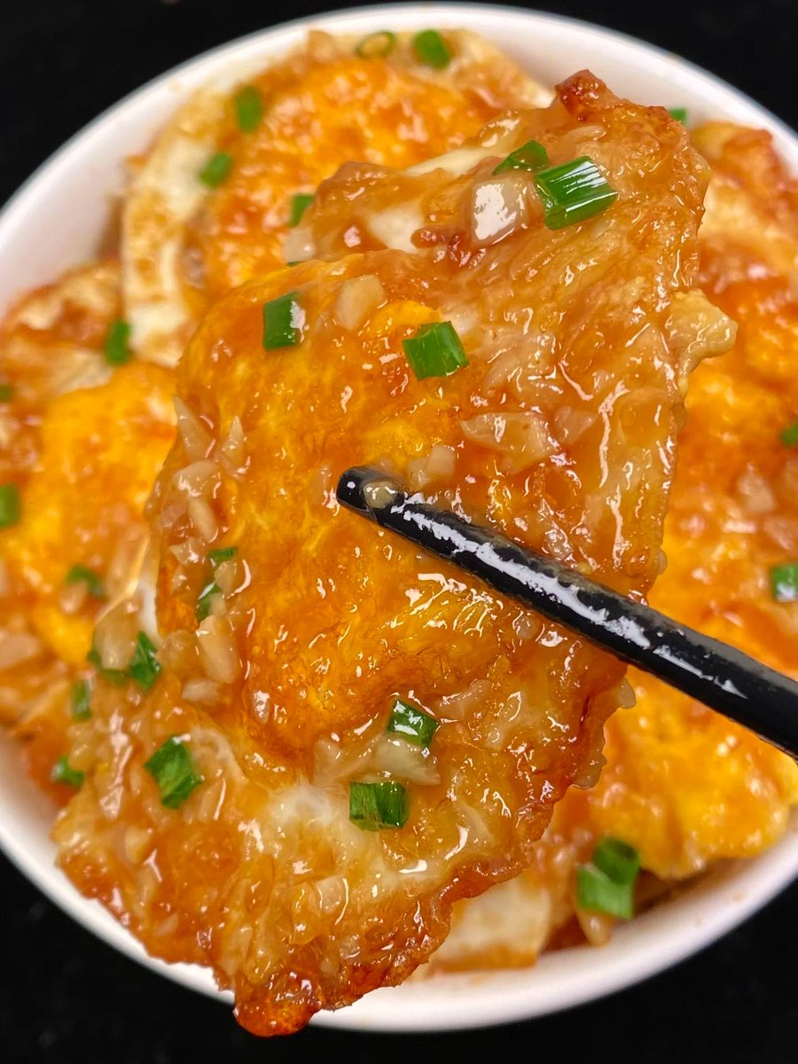 Caoch Mka l Knovv Yuor Mnoey tweet media