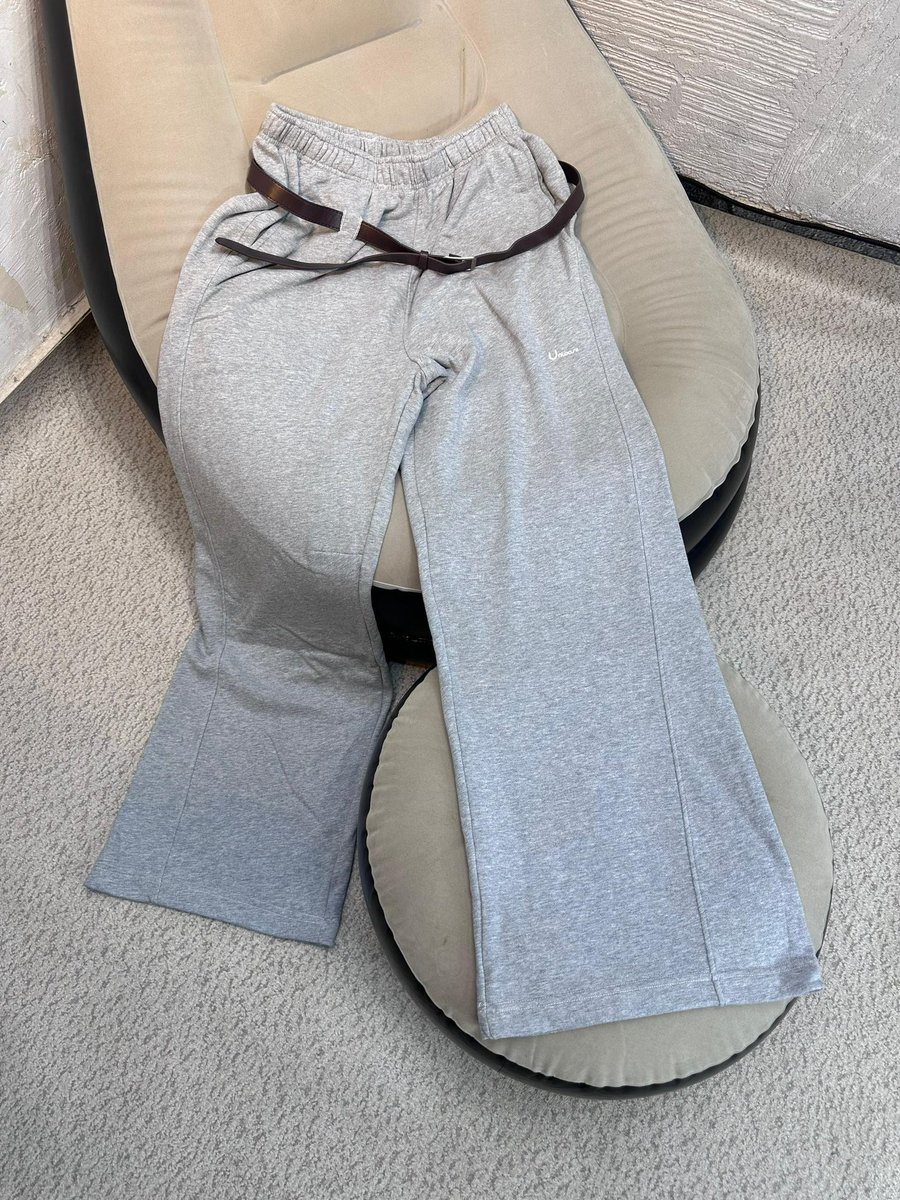 Bukola_bubu's tweet photo. Premium quality GUDY joggers 
Size: L-3XL🏬
Price: 40,000
NB: not the regular 💯 https://t.co/x2lKbqtAlf