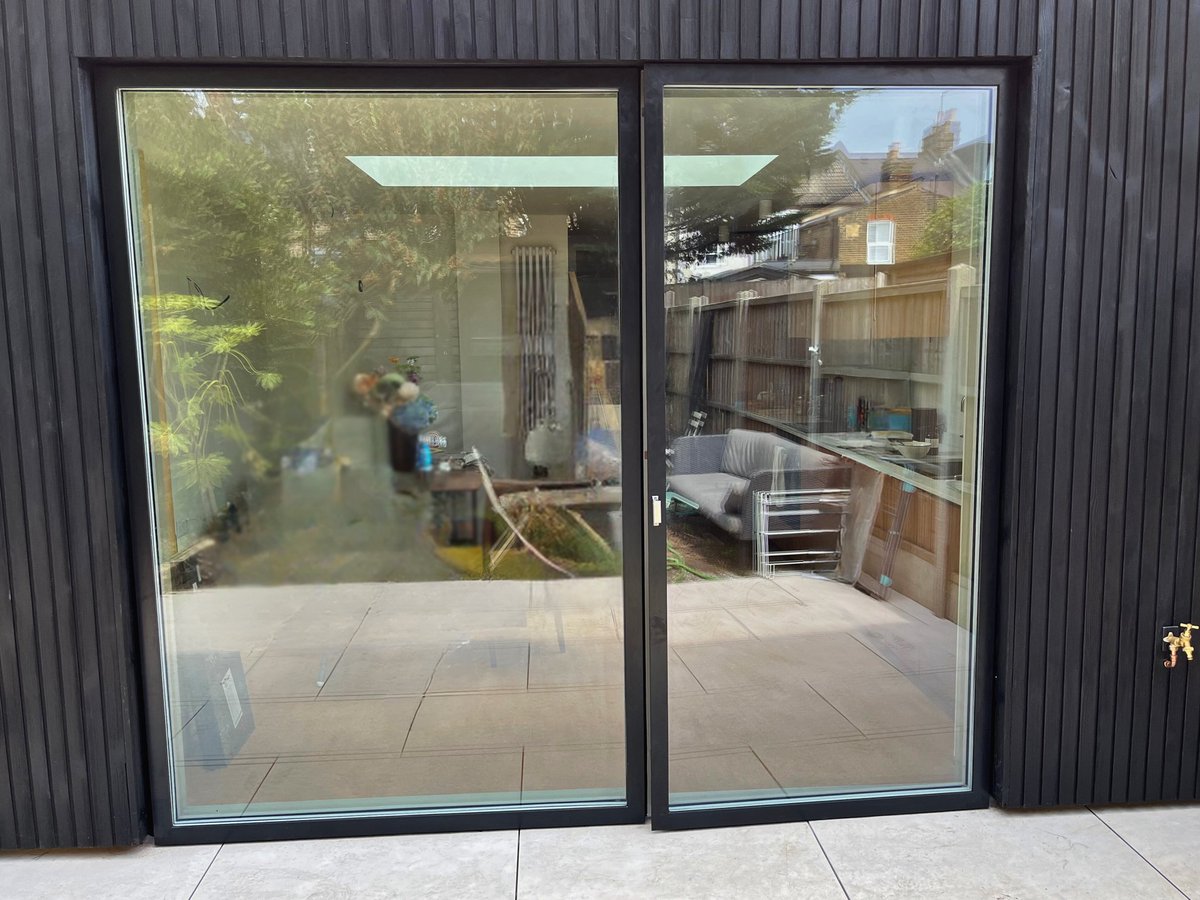 yordltd's tweet photo. 🔨 Design Drop Wednesday 🔨

Following on from our look at Rationel last week, today’s #DesignDropWednesday turns the spotlight on VELFAC Fixed Windows. 

As you can see in the photos, there’s plenty of scope to get creative with how this style is incorporated. 

#fixedwindows https://t.co/M5u57JuzKS