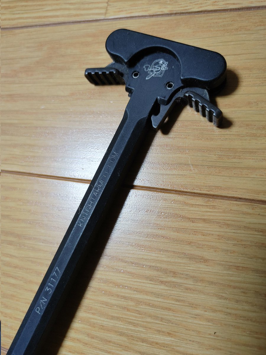 KAC刻印入りの激レアチャーハン
これは値段読めないからヤフオク行きかなぁ