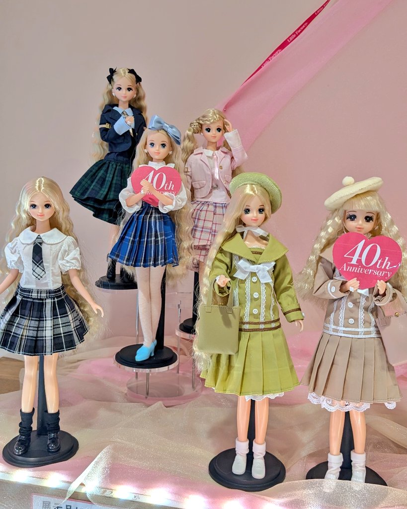 onononono0318's tweet photo. 神戸展示④
#リトルファクトリー
#littlefactory
#リカちゃんキャッスル
#liccacastle
#ちいさなおみせ
#ちいおみ
#ちいさなクローゼット
#ちいクロ
#japanesedoll
#licca
#リカちゃん
#ジェニー40周年 https://t.co/Z0bQFrnMlF