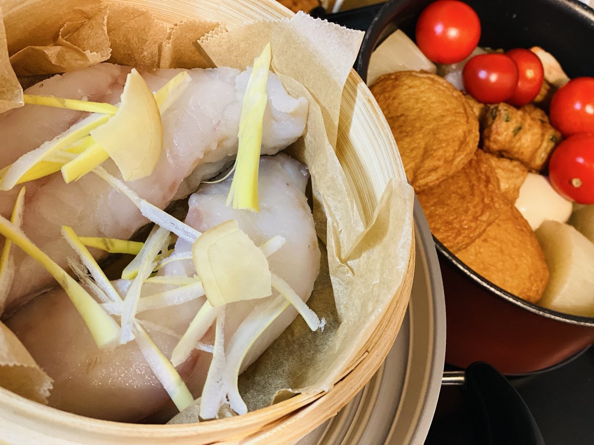 二日目のおでんと
タラの中華蒸し

お酒が呑みたい、、、