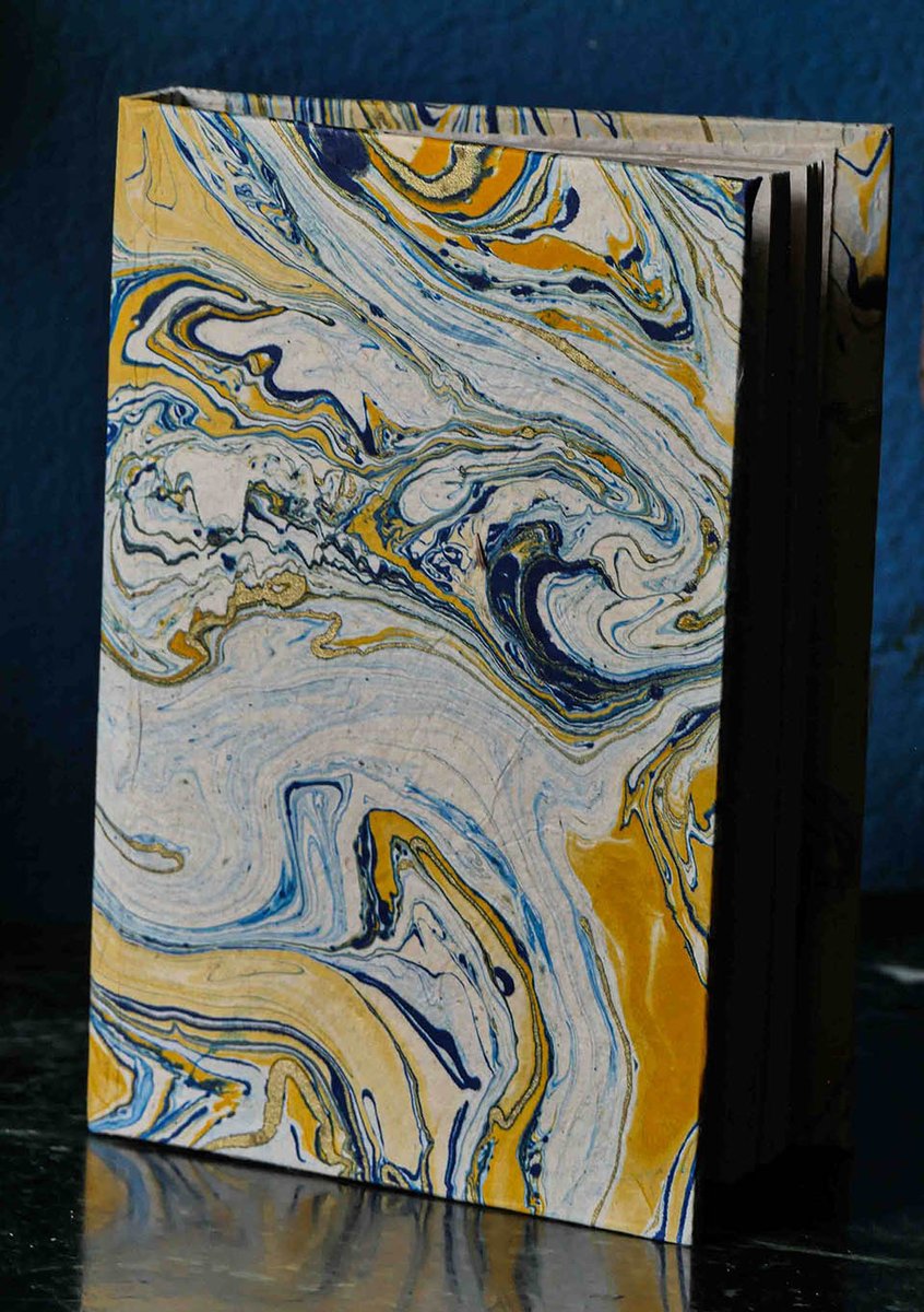 shubham_paper's tweet photo. #Handmade hard cover #Journal 
6 x 9 inches, 80 #LoktaPaper pages
#Natural #TreeFree #AcidFree #Sustainable 
Made in #Nepal https://t.co/PijmK78kDl