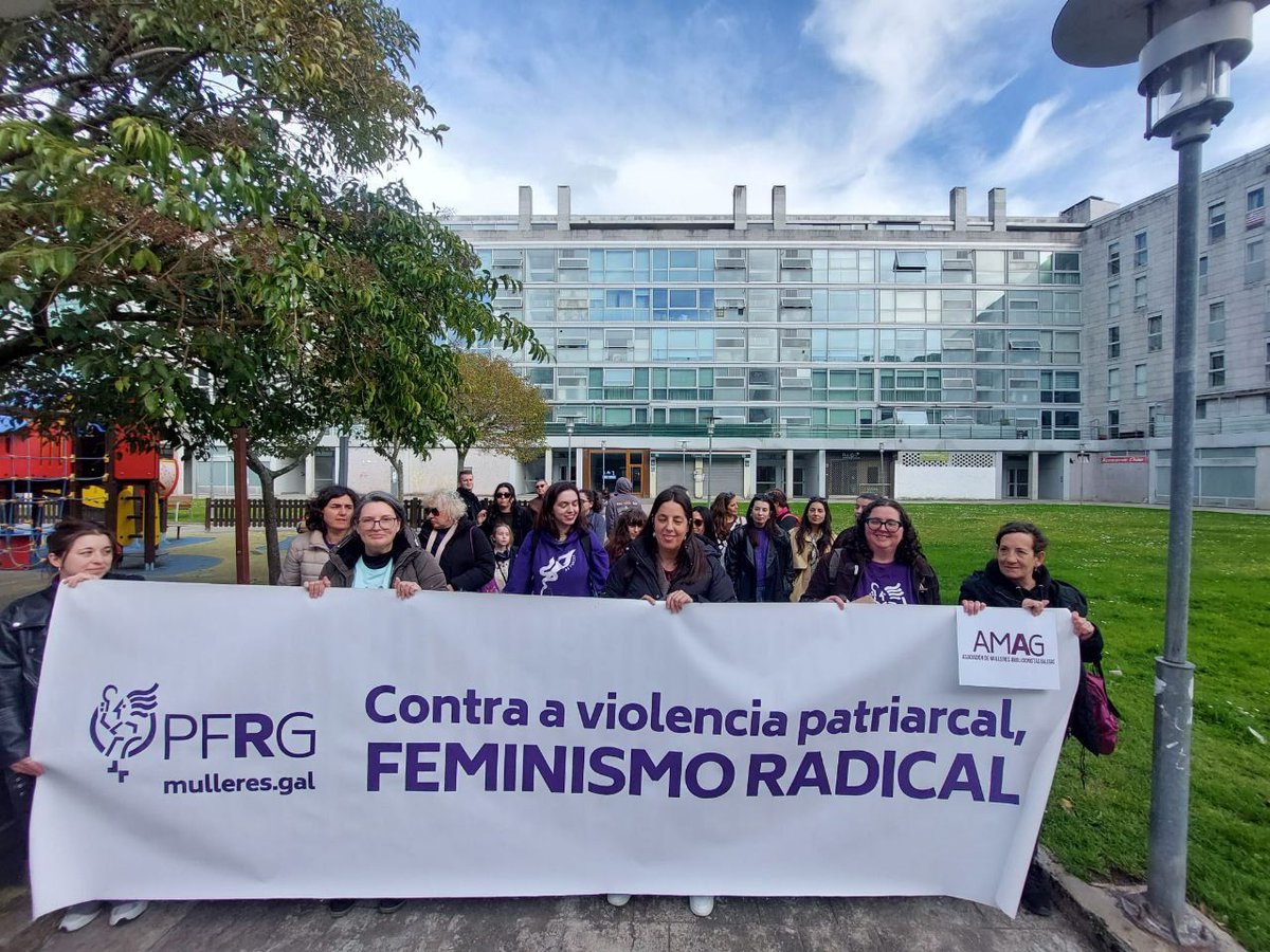 amag_gal's tweet photo. As #MulleresAbolicionistas de Pontevedra sairon á rúa no #DíaInternacionalDaMullerTraballadora
#8MAbolicionista #AMAG https://t.co/CY7HBU0jy0