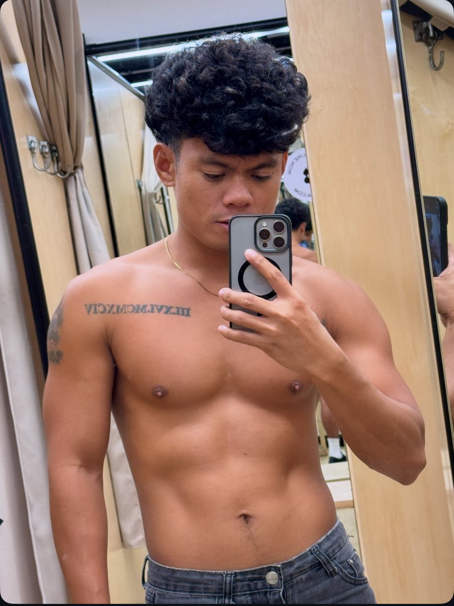 CurlyStud tweet media