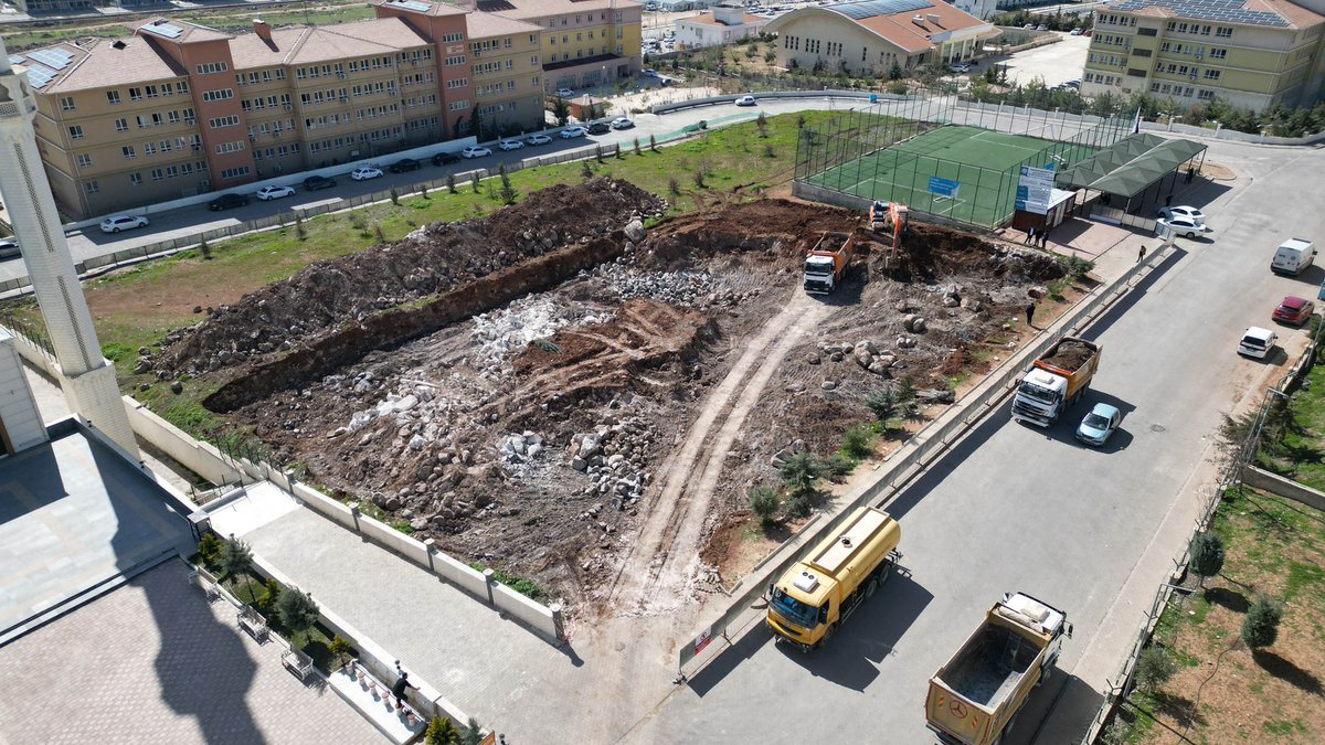 haliliye_bld's tweet photo. BAŞKAN CANPOLAT’TAN YENİ SPOR YATIRIMI: AÇIK OKÇULUK TESİSİ

Haliliye Belediyesi, ilçeye kazandıracağı yeni spor yatırımlarına bir yenisini daha ekliyor. Haliliye Belediye Başkanı Mehmet Canpolat’ın daha önce müjdesini verdiği Açık Okçuluk Tesisi projesinde ilk kazma vurularak çalışmalar başlatıldı.

https://t.co/3GhUTDMTVb