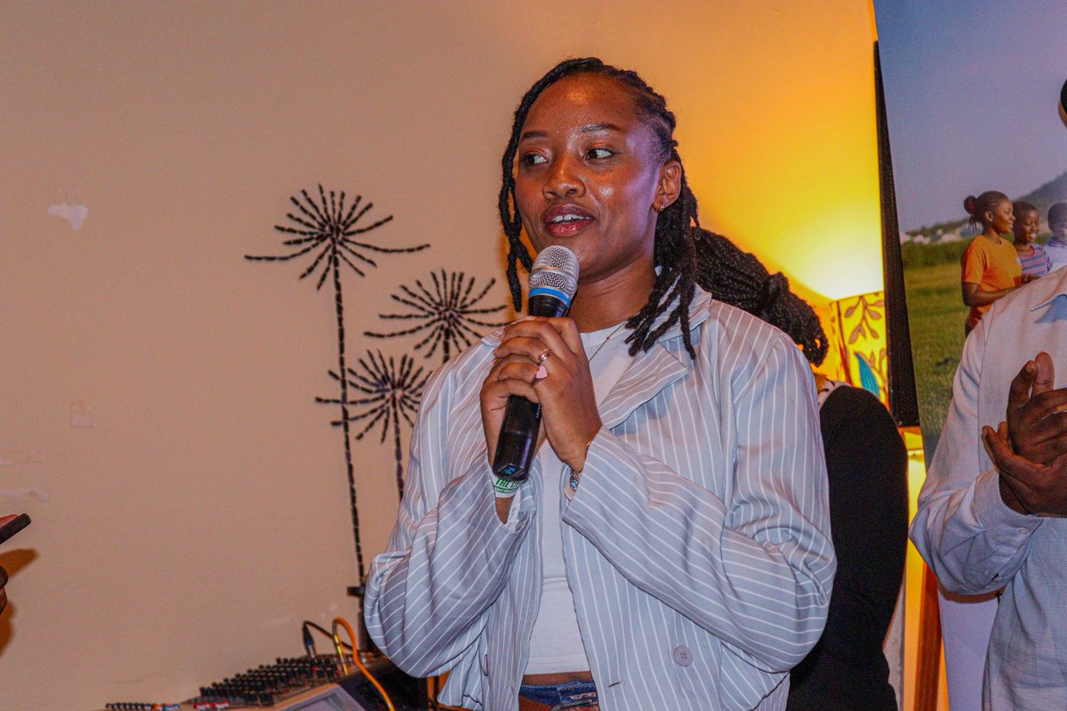 MuemAction Post tweet media