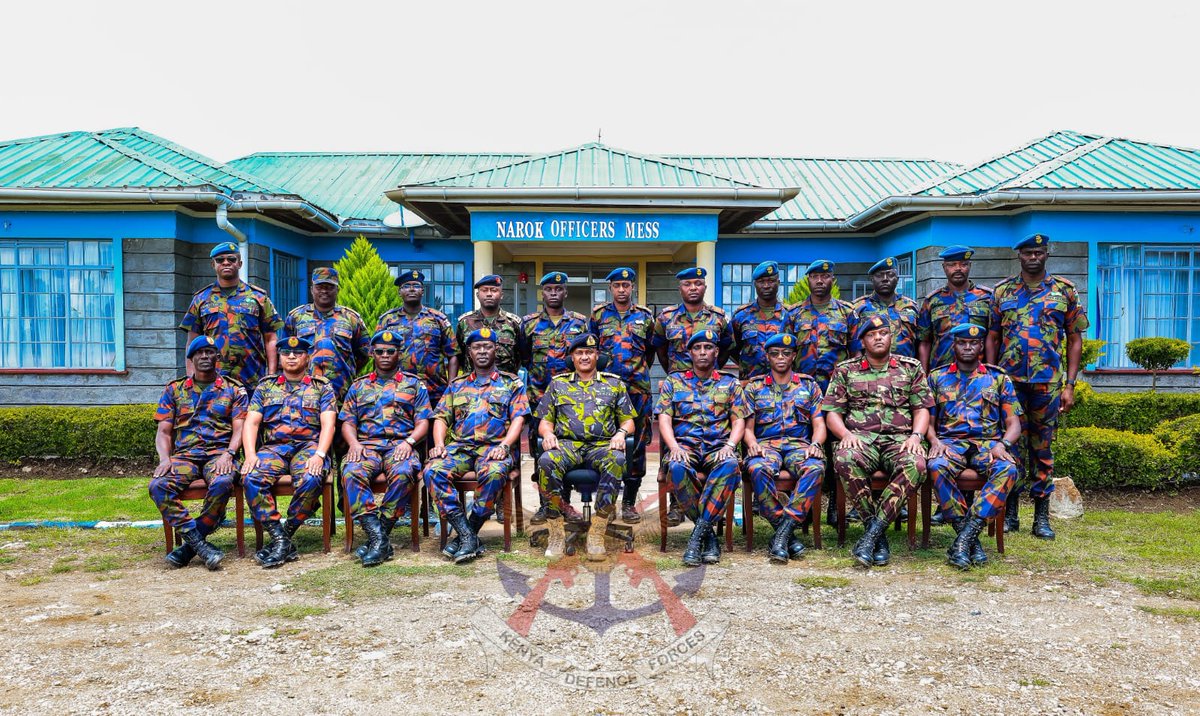 kdfinfo's tweet photo. The Chief of the Defence Forces (CDF), General Charles Kahariri, visited the Narok Forward Operating Base (FOB), where he engaged officers and service members of the Kenya Air Force and assessed the installation’s operational readiness. 
See more: https://t.co/Axv14X2ZXe https://t.co/lrHpL0y9Ap