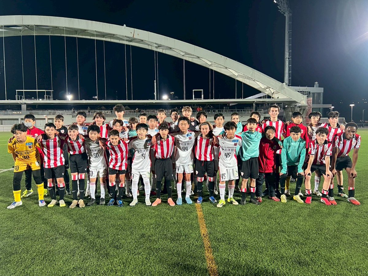 consaofficial's tweet photo. 🔴札幌U-15 スペイン・ビルバオ遠征⚫️

ビルバオのカンテラとトレーニングゲームを行いました⚽️
試合は5-10で敗戦しましたが、毎日刺激を受けています🇪🇸

ビルバオ遠征詳細⏬️
https://t.co/th0esYTk3V

#consadole #コンサドーレ https://t.co/mYHXXlj41n