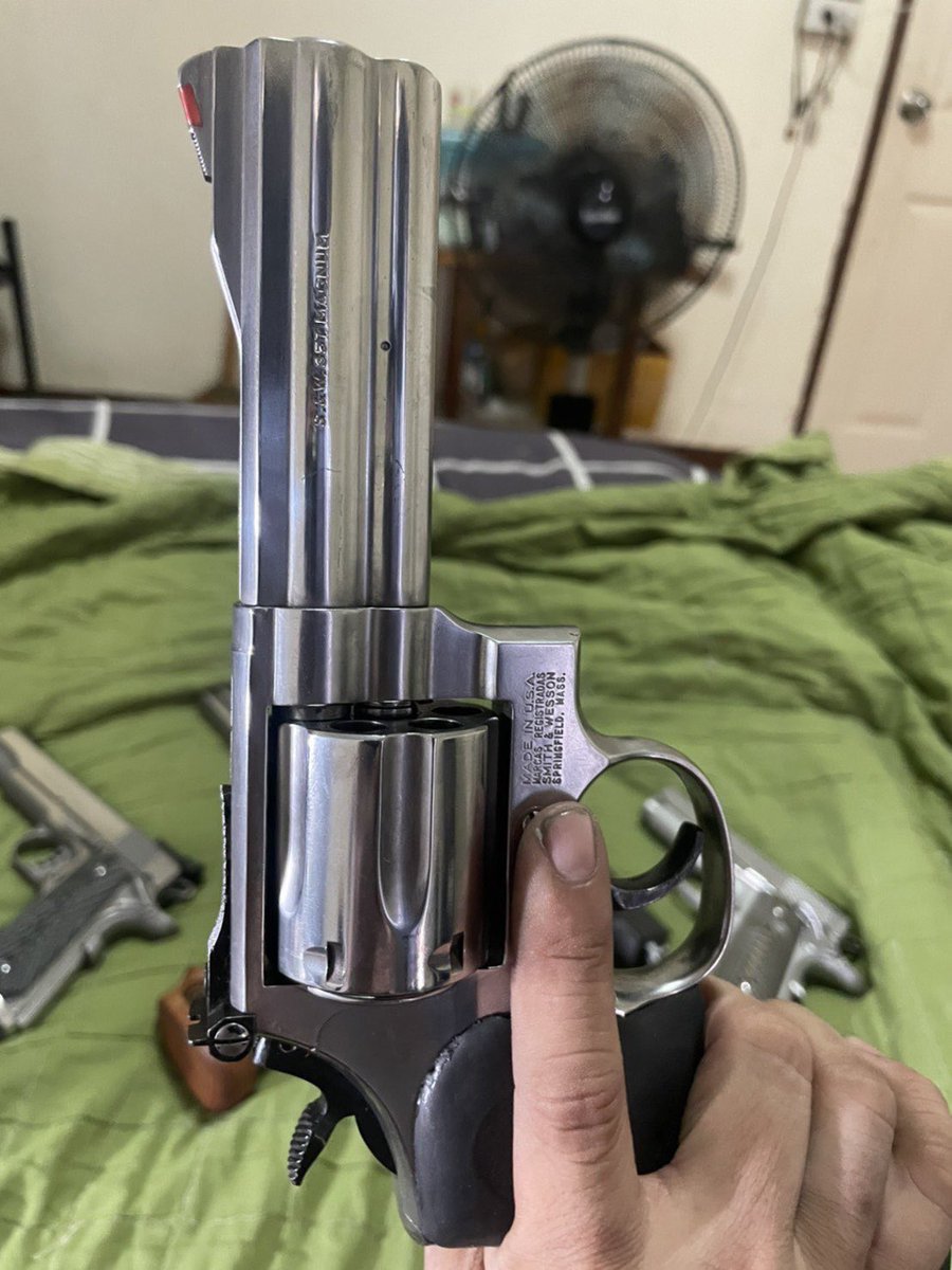 Genuine(GUNshop) tweet media