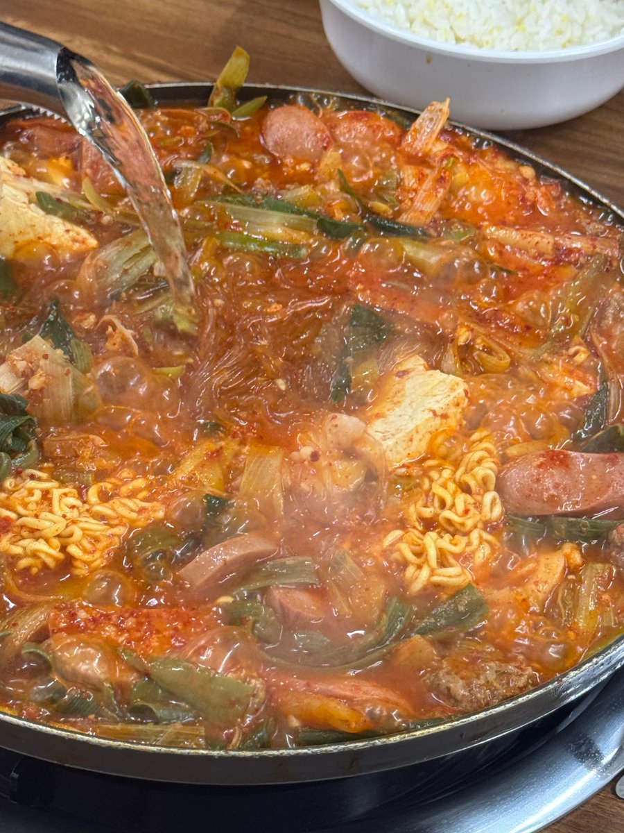 [📄] #TRANS | 260310
Post de #JAEHYUK en WEVERSE

"¿Disfrutaron de la comida? 🤗"

#윤재혁 #ユン・ジェヒョク
#YOONJAEHYUK
#TREASURE #트레저 #トレジャ
<a href="/treasuremembers/">TREASURE</a>