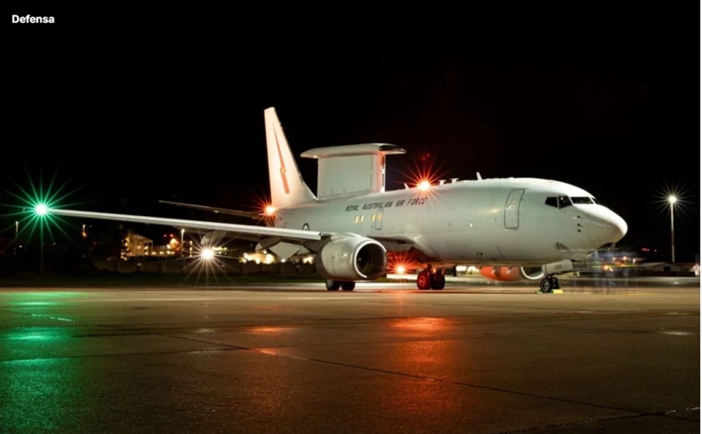 Galaxia_militar's tweet photo. #Australia enviará un #E7A #Wedgetail y 85 efectivos de defensa a #OrienteMedio.
https://t.co/xhdf2WyMBu https://t.co/M3vfkDGQt4