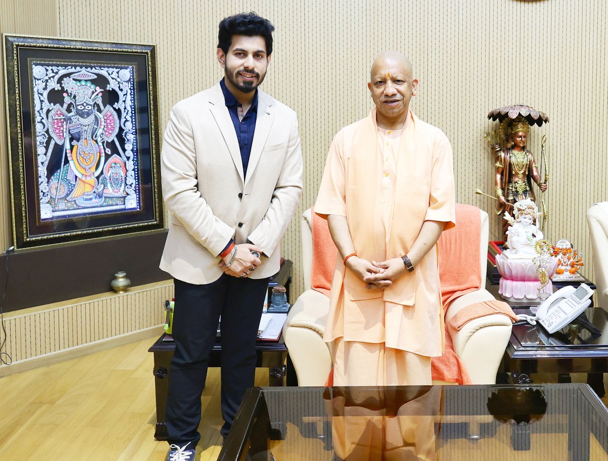 Yogi Adityanath tweet media