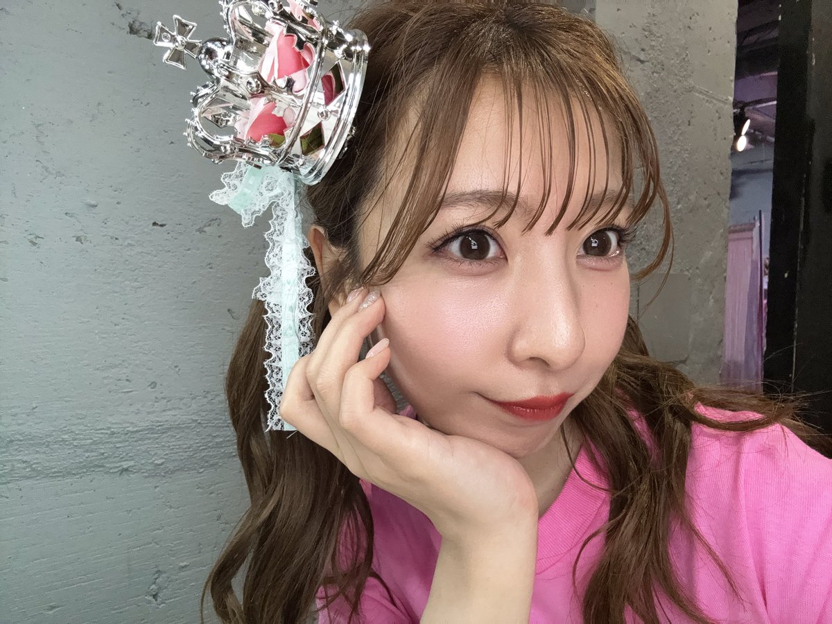 板野成美 tweet media
