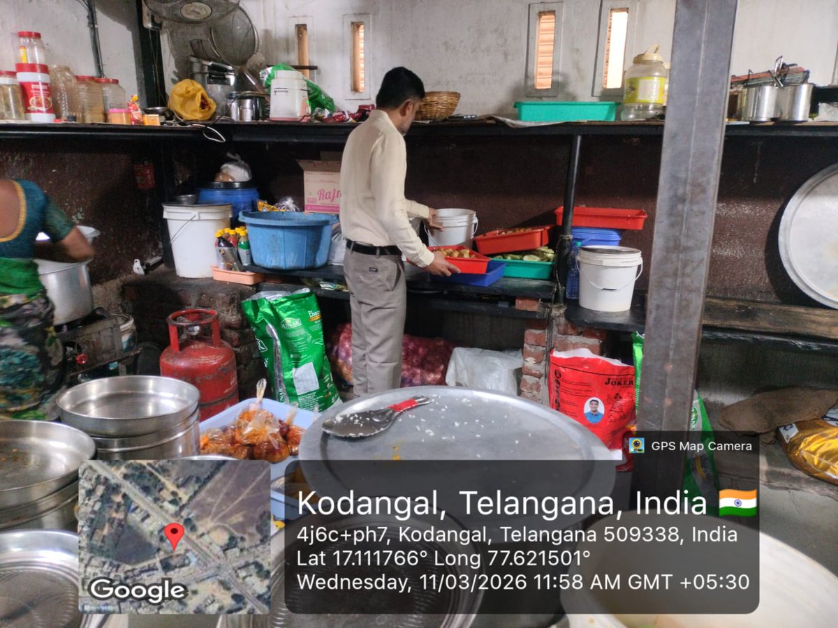 mckodangal's tweet photo. PPPP 99 days Action plan program* Today Visited Public Toilet &amp; Food inspection at Hotels and Visited at Balajinagar, Tandur Road of MCK , participated by Commissioner,  staff.
@SwachhBharatGov
@SwachhBharat
@MoHUA_India
@tksreedevi
@cdmatelangana
@TelanganaCMO
@RoopaMishra77 https://t.co/2X5MmERFbG