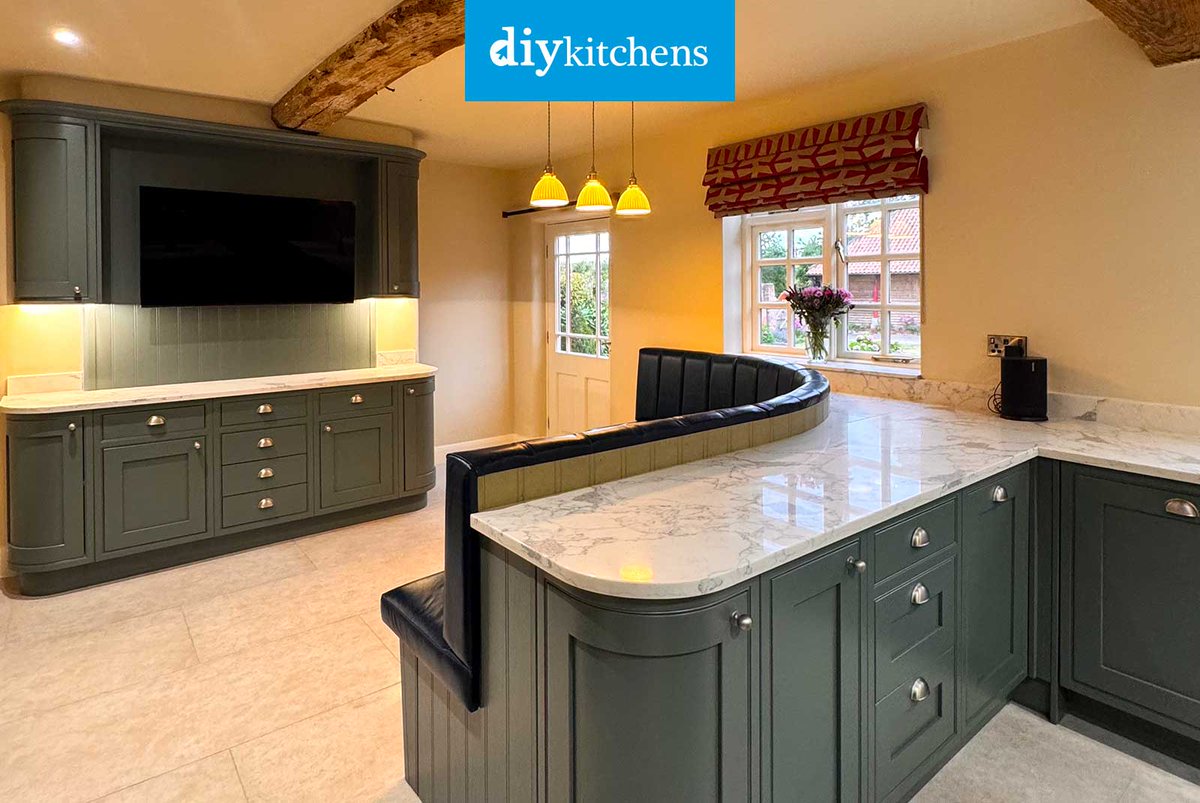 DIY_Kitchens's tweet photo. 🌟 Dan from Nottingham shows us his completed Innova Helmsley Bespoke Painted Inframe #kitchen, supplied by DIY Kitchens (Ref:4299) - https://t.co/lMhkfaX2cQ

Visit https://t.co/mDGIyY2X5f to see how much you could save on your dream kitchen! 

#helmsley #inframekitchens https://t.co/e3uJXz7BLi