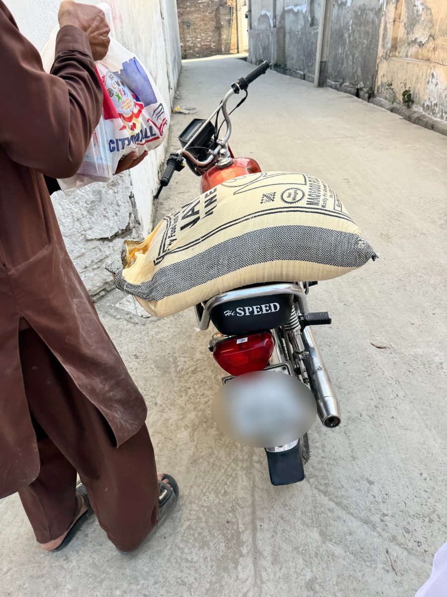 society4youth's tweet photo. At SFY, ration distribution is not just a charitable act; it is a leadership practicum. Our teams practice outreach, procurement, ethical surveying, logistics, and collaborative planning. #SFY #RamadanDrive #RationDrive #Leadership #CommunityPower #Pakistan #Youth https://t.co/kYeBhl1HPt