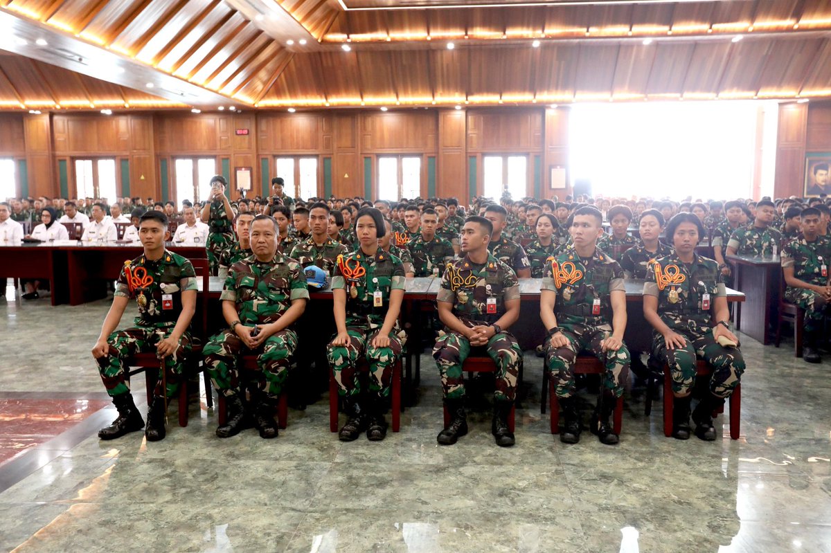 Unhan RI tweet media