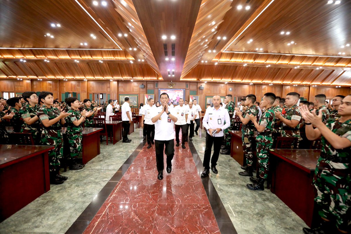 Unhan RI tweet media