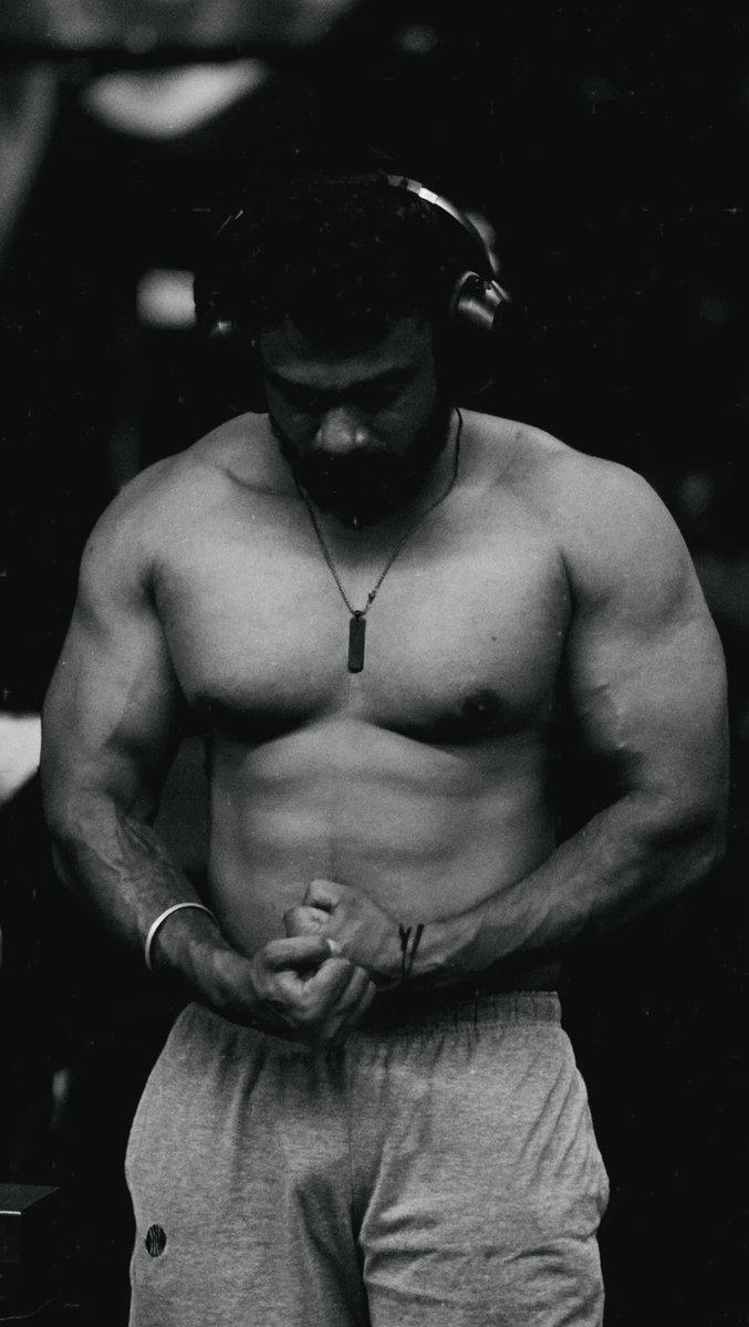 S Q U I R R E L 🐿️ tweet media