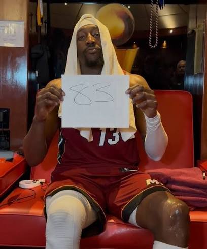 CrunchTimeCZ tweet media