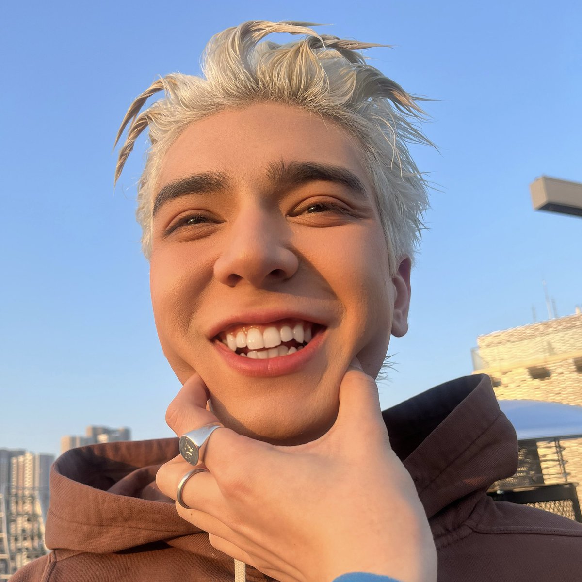 Poom Dechathorn tweet media