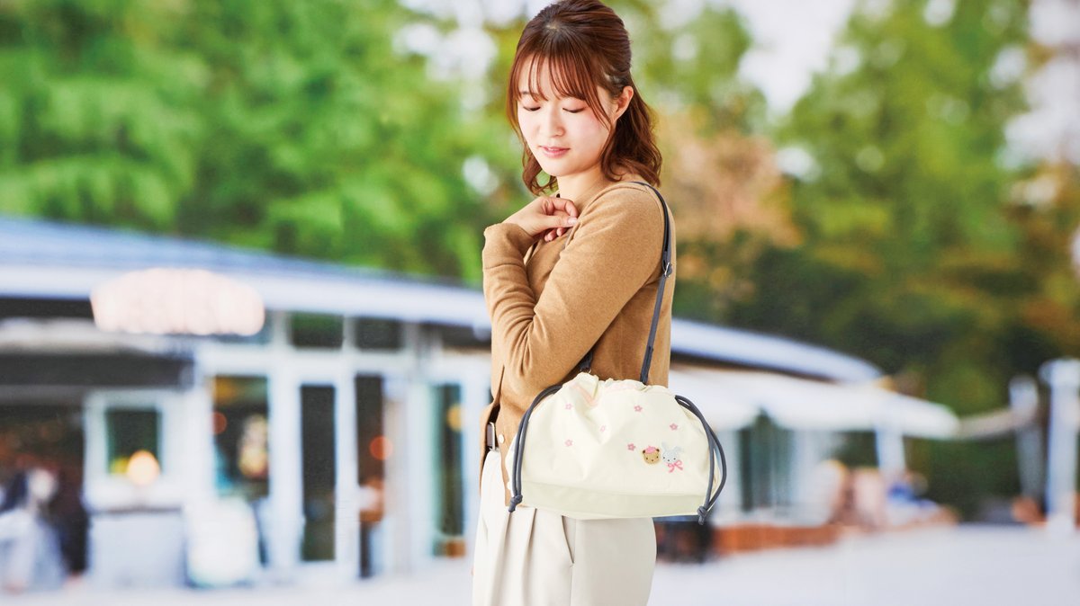 3月25日（水）発売！／ LeSportsac×familiar コンパクトなサイズ感