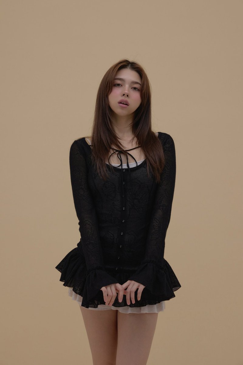 Lotta frill layered dress color white/black ¥19,800-tax in 格子柄