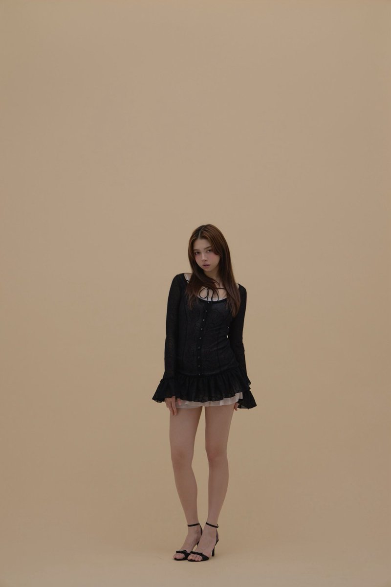 Lotta frill layered dress color white/black ¥19,800-tax in 格子柄