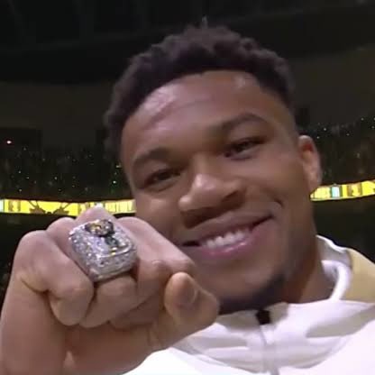 mik priv tweet media