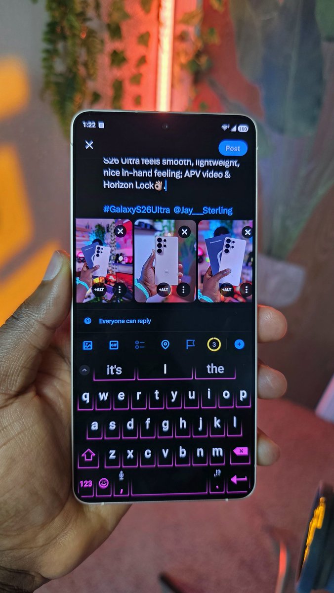SAMSUNG GALAXY S26 ULTRA: PINK GOLD

Galaxy S26 Ultra 1st post; I gotta say this the best color this year. I love how romantically sweet this color looks.

S26 Ultra feels smooth, lightweight, nice in-hand feeling; APV Codec &amp; Horizon Lock👌🏽. 

#GalaxyS26UItra 
<a href="/Jay___Sterling/">𝐉 𝐀 𝐘 𝐒 𝐓 𝐄 𝐑 𝐋 𝐈 𝐍 𝐆</a>