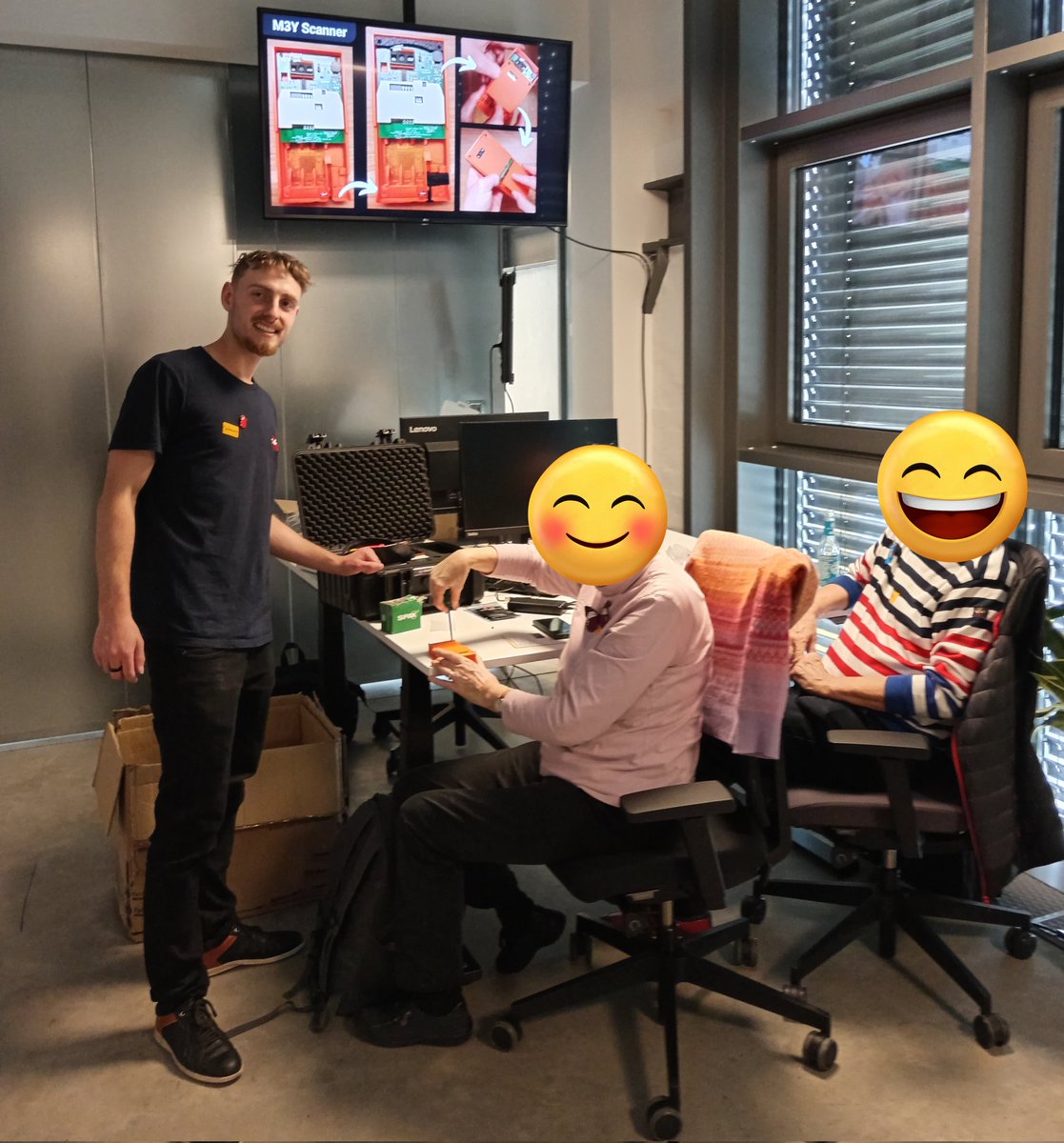 ClavaStack tweet media