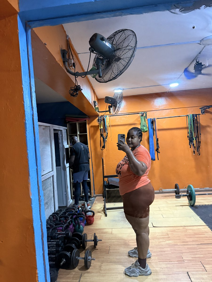ADAEZE👩‍🍳👸-THE BLUEPRINT/ODOGWU OF BANANA BREAD tweet media