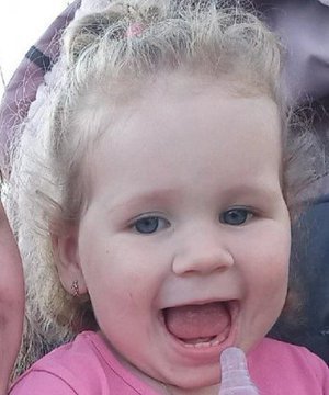 ChurchillFella's tweet photo. Mariupol. On March 16, 2022, Russian genocidal monsters killed Karolina Bugaenko (2 years) and Oleksiy Kadurin (10 years) among other Ukrainian kids.
Never forget. Never forgive. https://t.co/GDNbN8IK17
