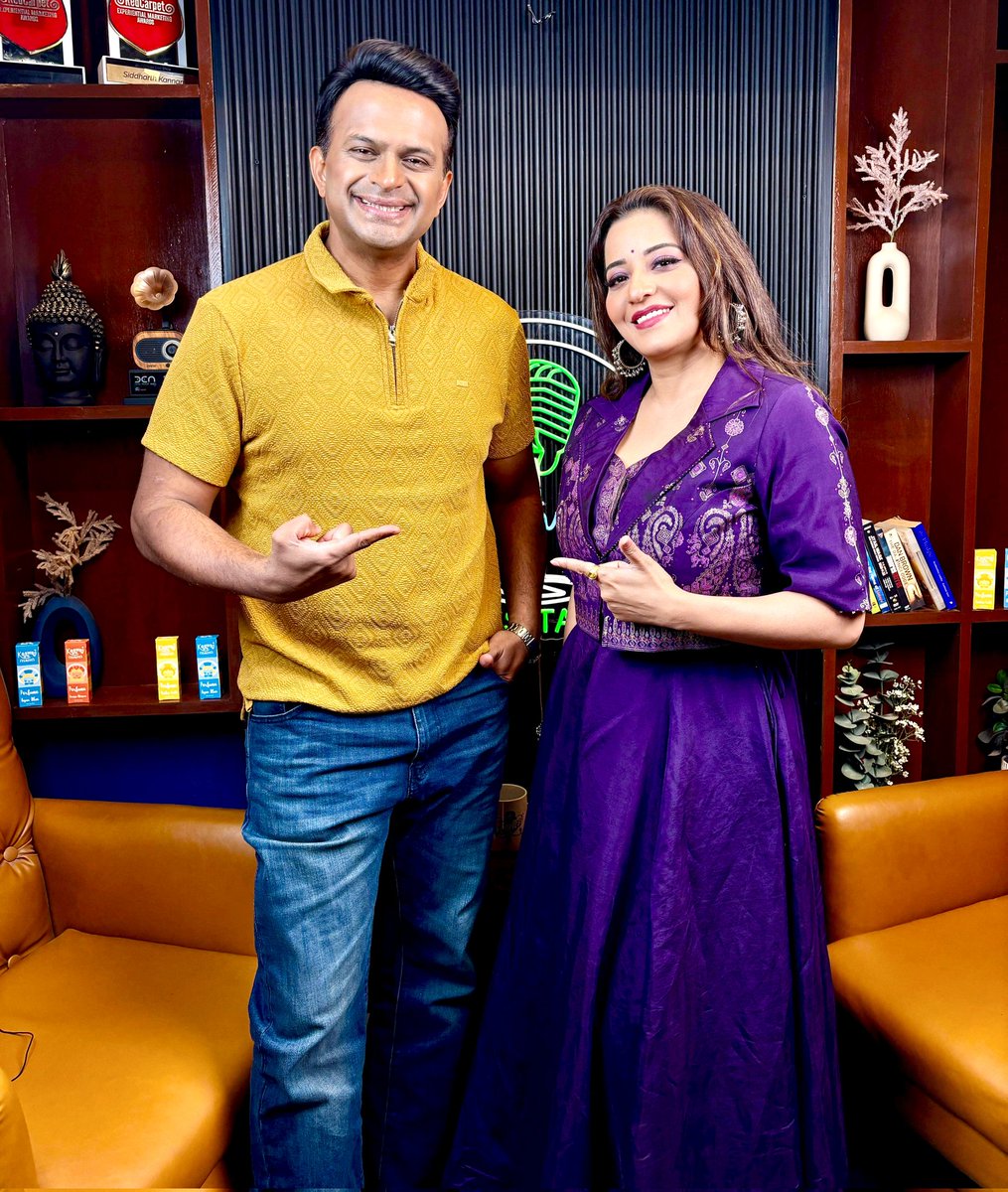 sidkannan's tweet image. In the candid podcast, Antara Biswas aka #Monalisa opens up about her journey through #BiggBoss, relationship with #VikrantSinghRajpoot, working with #PawanSingh &amp;amp; #KhesariLalYadav, &amp;amp; how #SiddharthShukla’s demise affected her.

youtu.be/NU6zUq_Laro

She also shared how, from